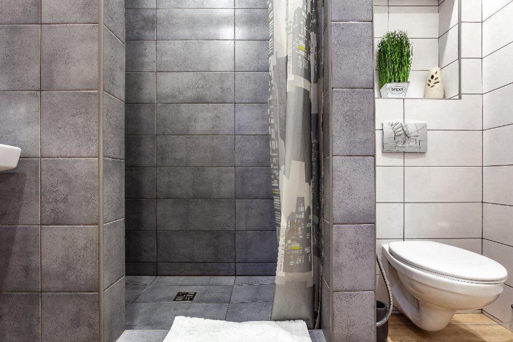 The Cube Rooms Lviv Bagian luar foto