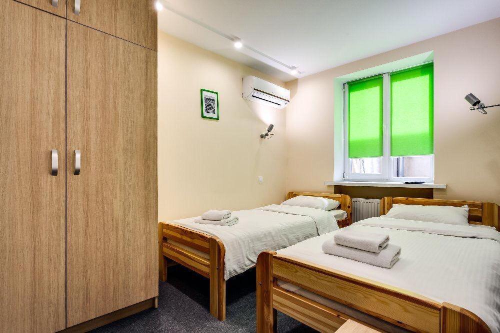 The Cube Rooms Lviv Bagian luar foto